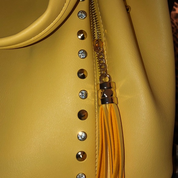 Handbag - Picture 3 of 8